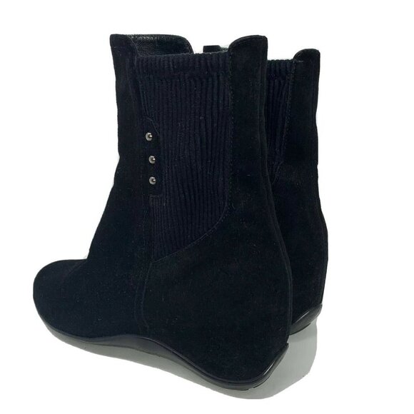 Aquatalia 6.5 Versus Black Suede Wedge Ankle Boot - Picture 5 of 7